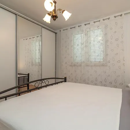 Apartman M&a *